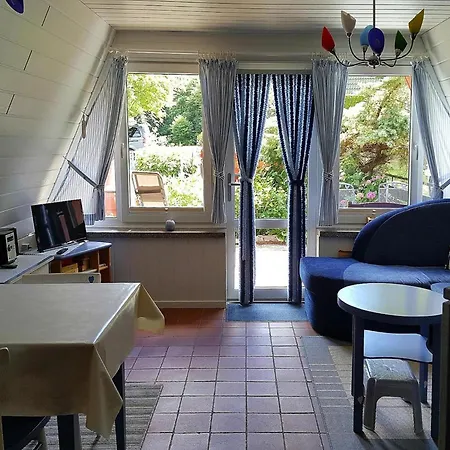 Nyaraló Ferienhaus, *