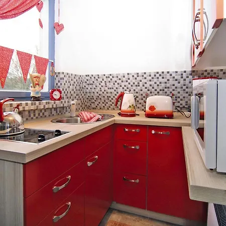 Ferienhaus, Nyaraló Perlin